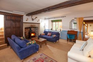 Sitting Room- click for photo gallery